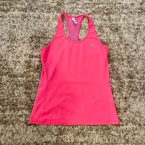Under Armour top